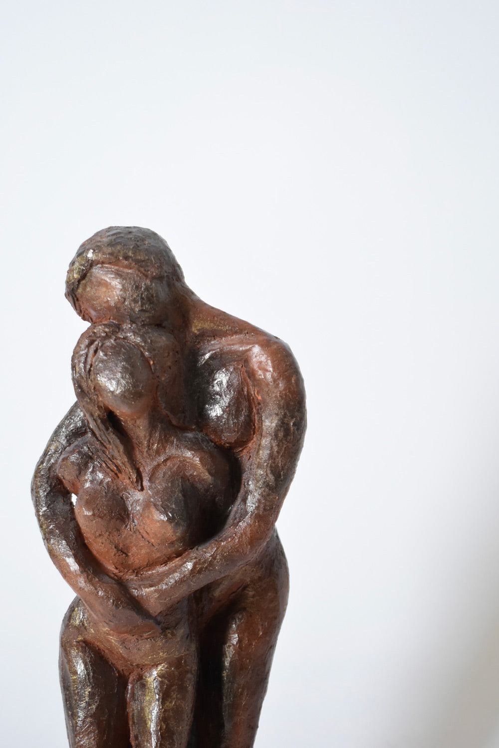 Embracing couple ceramic sculpture, 1930s.