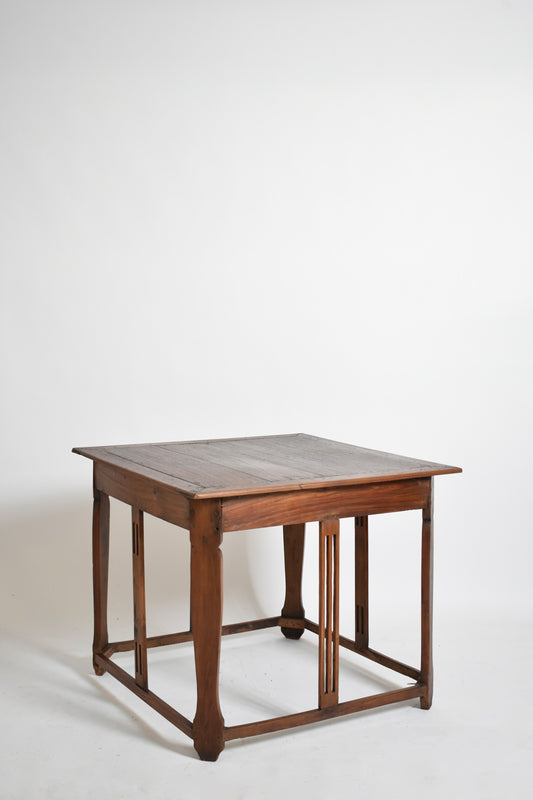 Arts & Crafts square side table, 1910s.