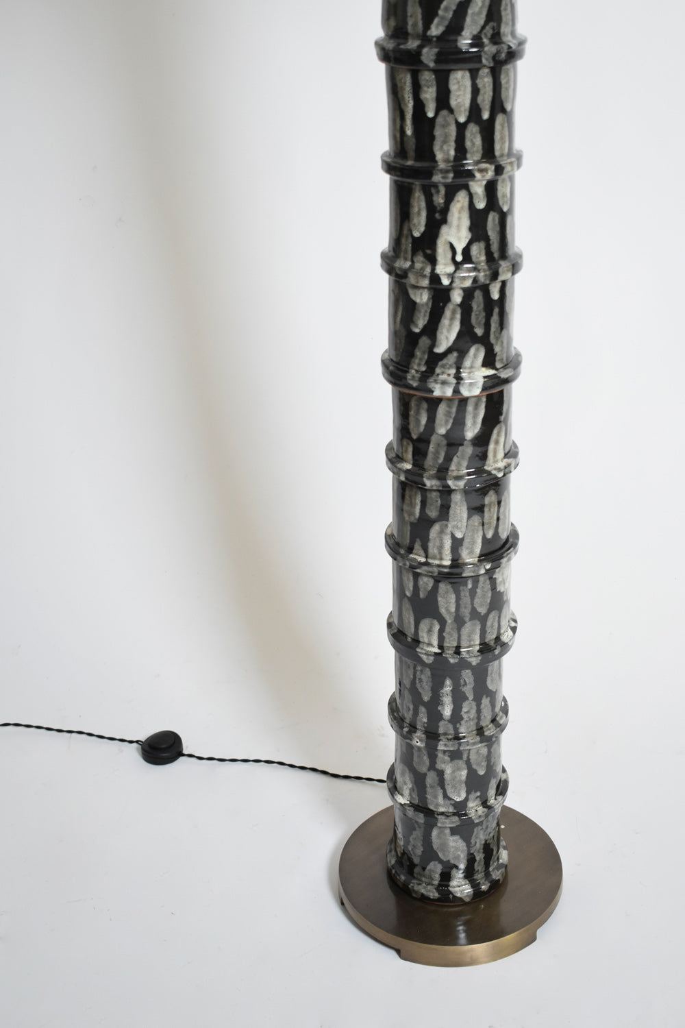 "Inle" grey and black ceramic floor lamp, Barracuda edition.