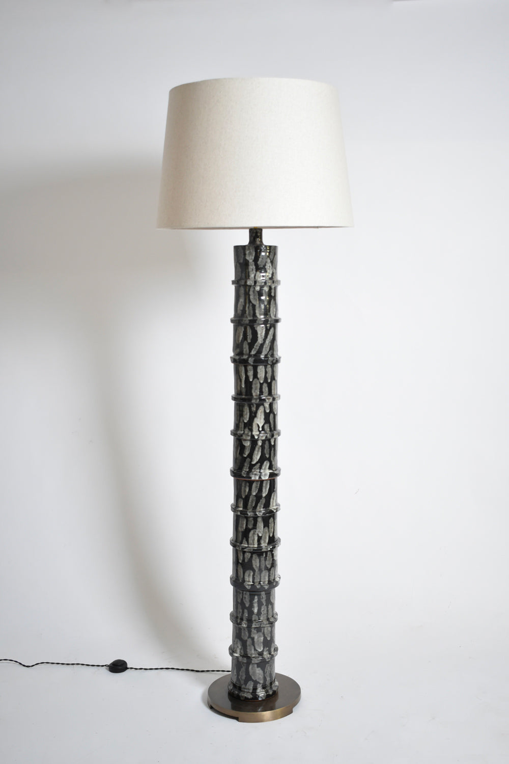 "Inle" grey and black ceramic floor lamp, Barracuda edition.