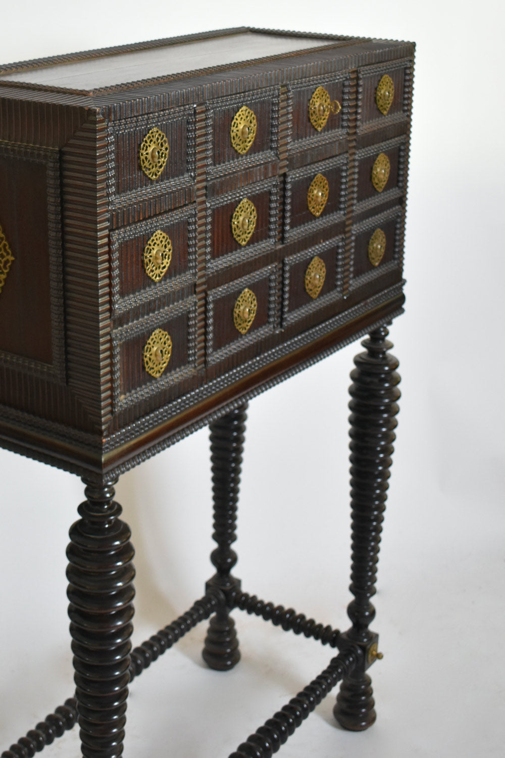 Turned wood cabinet, XIXth c.