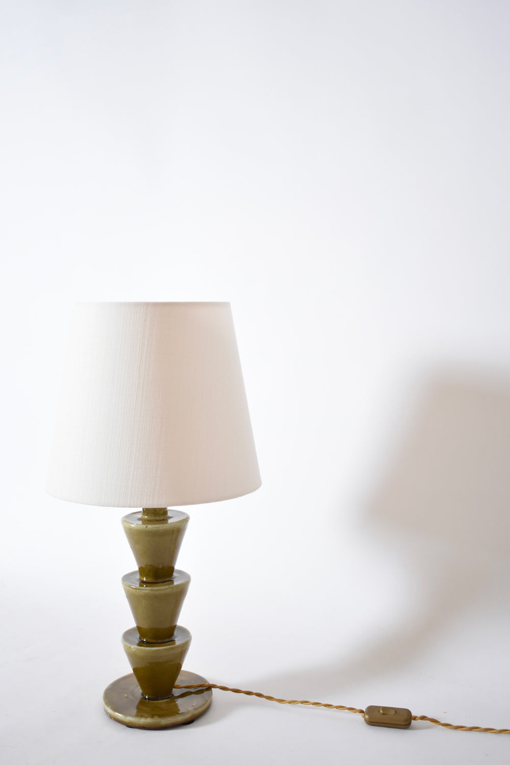 "Nizwa" narrow 33cm beige ceramic table lamp, Barracuda Edition.
