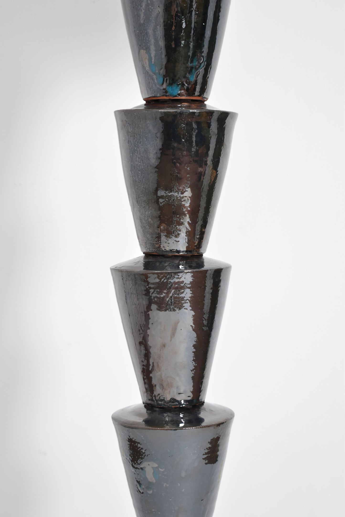 "Nizwa" black ceramic floor lamp Barracuda Edition.