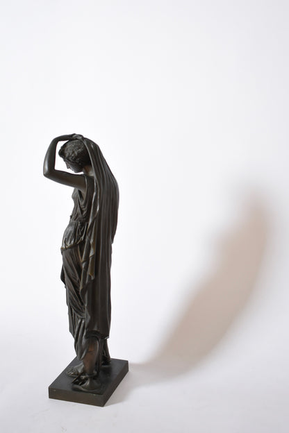Neoclassical bronze woman sculpture, XIXth c.