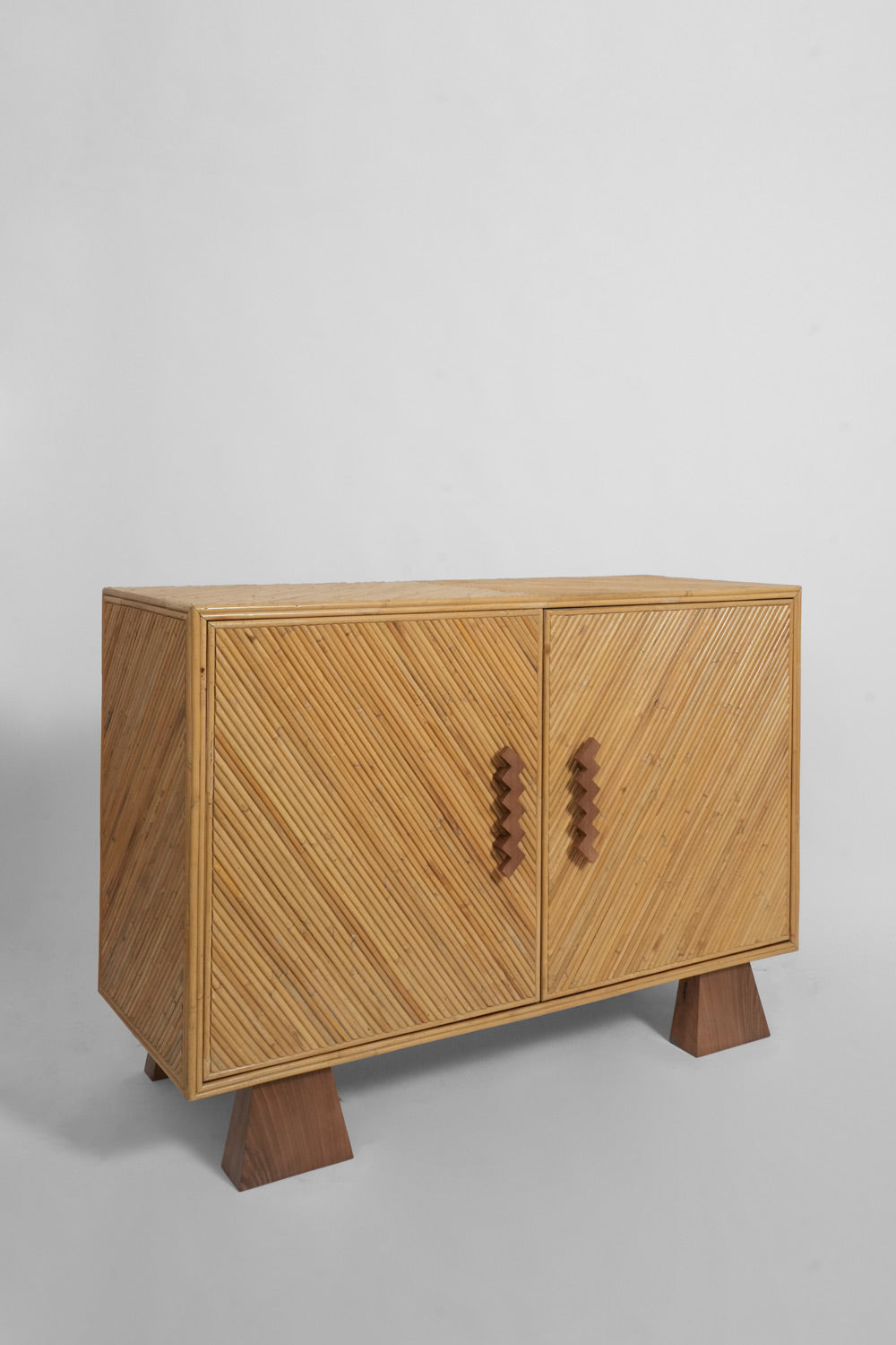 "Arrabida" 120cm rattan and walnut sideboard, Barracuda dition.