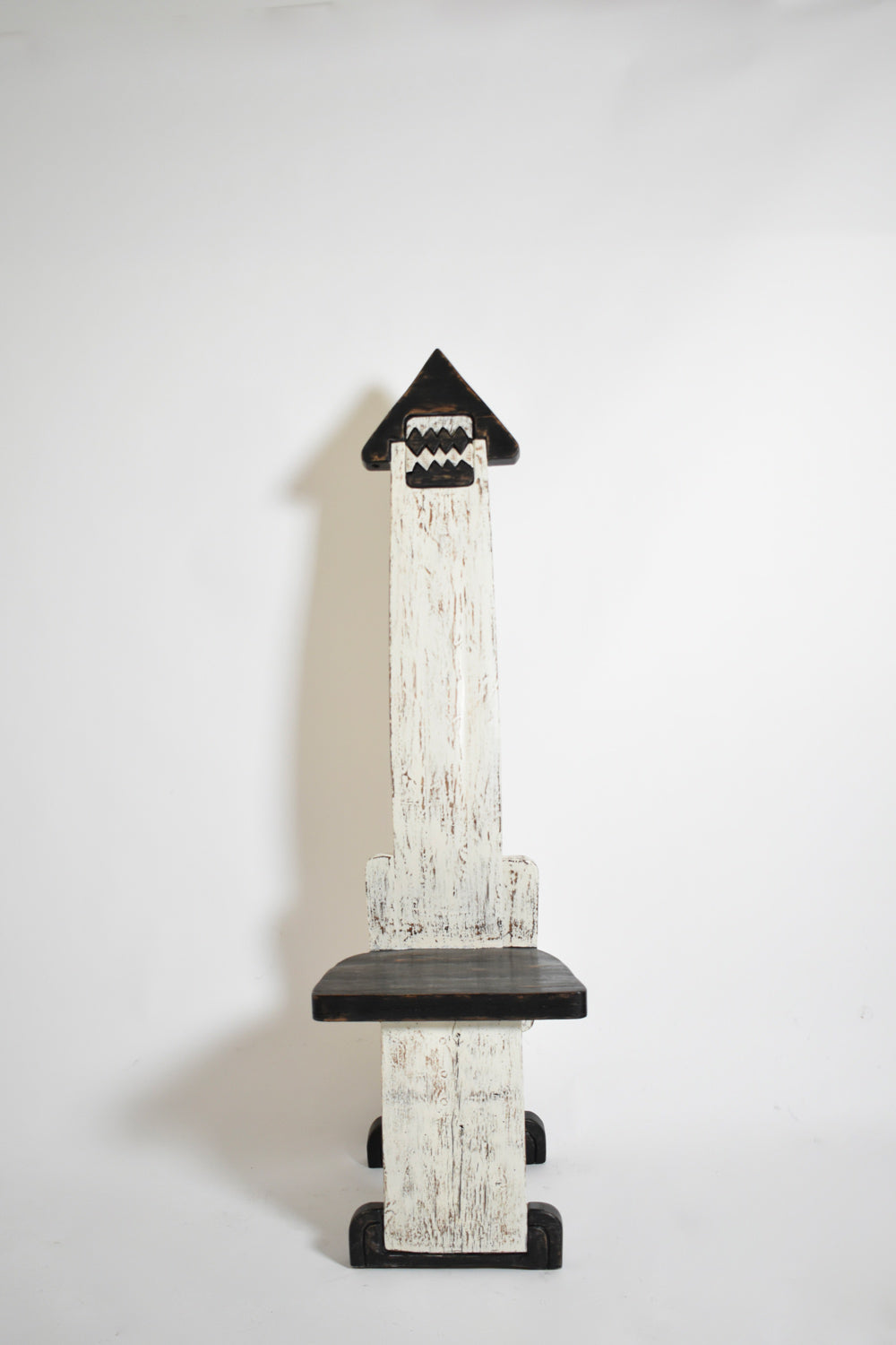 Pair of bicolor tainted wood chairs totems, 1980s.