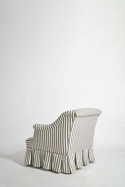 Pair of green and white stripes fabric armchairs, XIXth c.