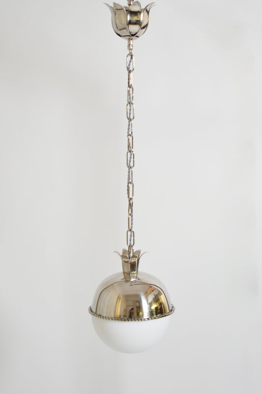 "Granada" 20cm nickel-plated brass and opaline pendant lamp, Barracuda edition.