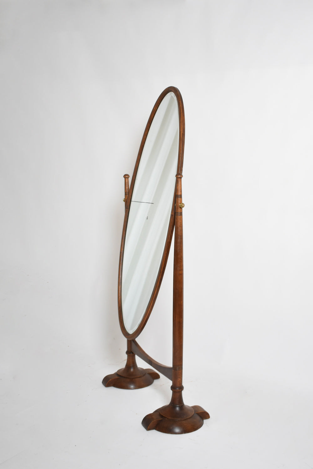 Arts and Crafts wooden psyche mirror, 1900s.