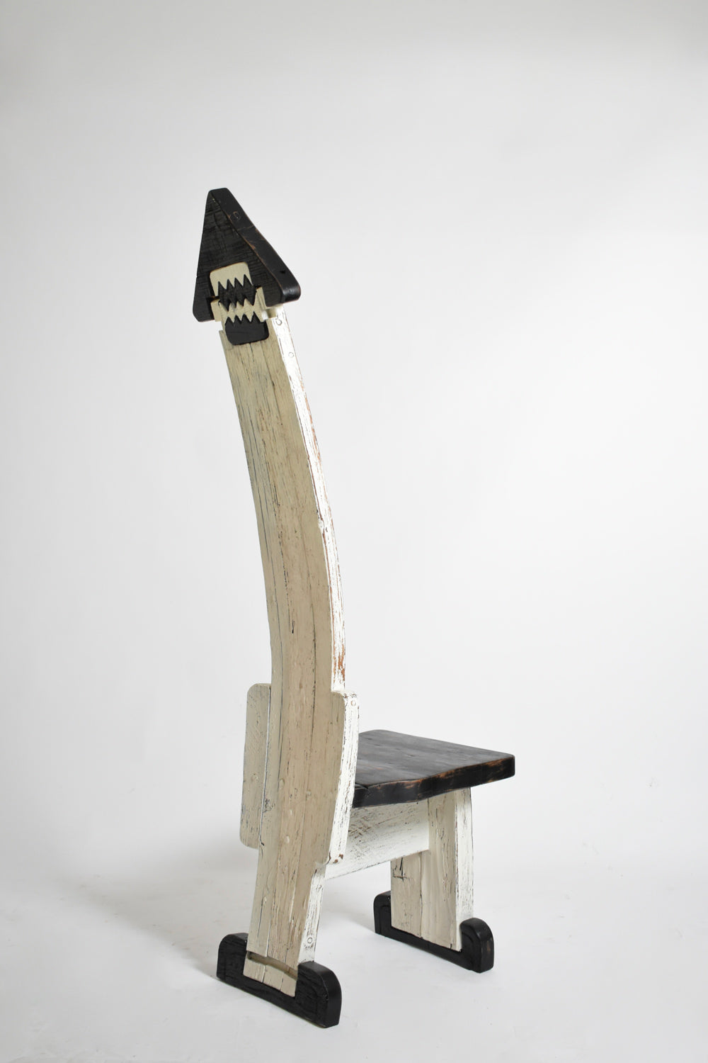 Pair of bicolor tainted wood chairs totems, 1980s.